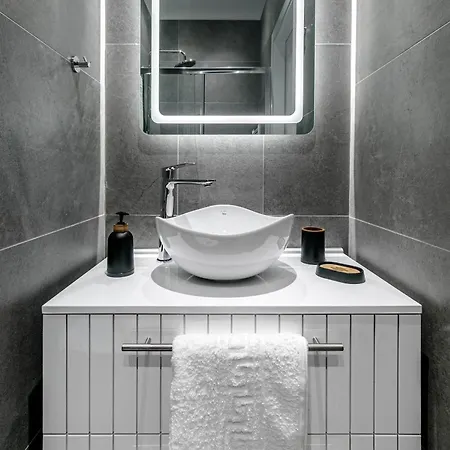 Apartament Kantouni House *